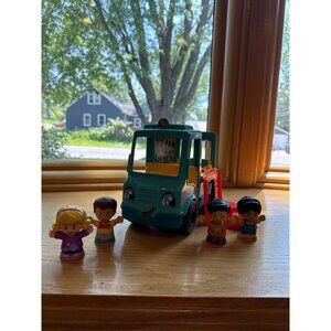 Fisher-Price Little People Serve It Up Food Truck With Figures Playset